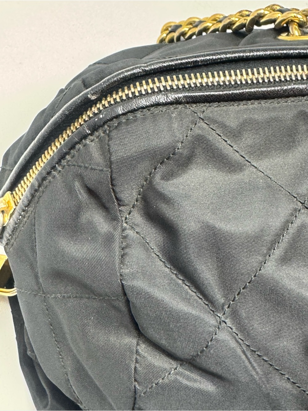 💯Authentic PRADA Black Nylon Triangle Golden Chain Shopper Bag - Picture 5 of 10